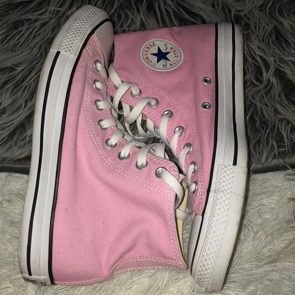 Converse Shoes - Pink converse high top